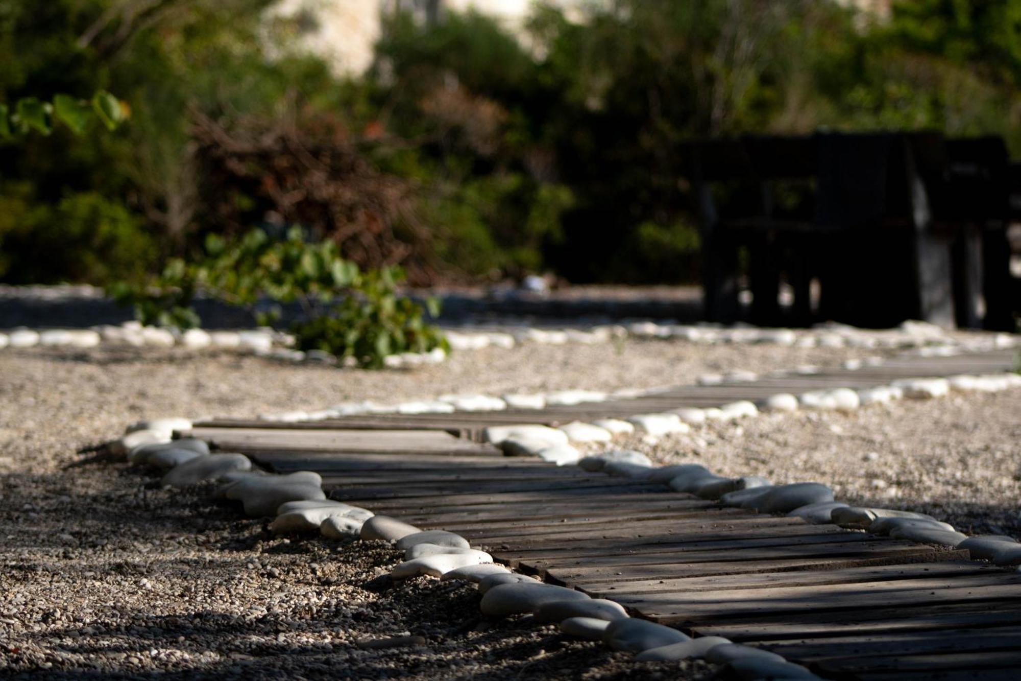 Lost Paradise Eco Camping Himare Exterior photo
