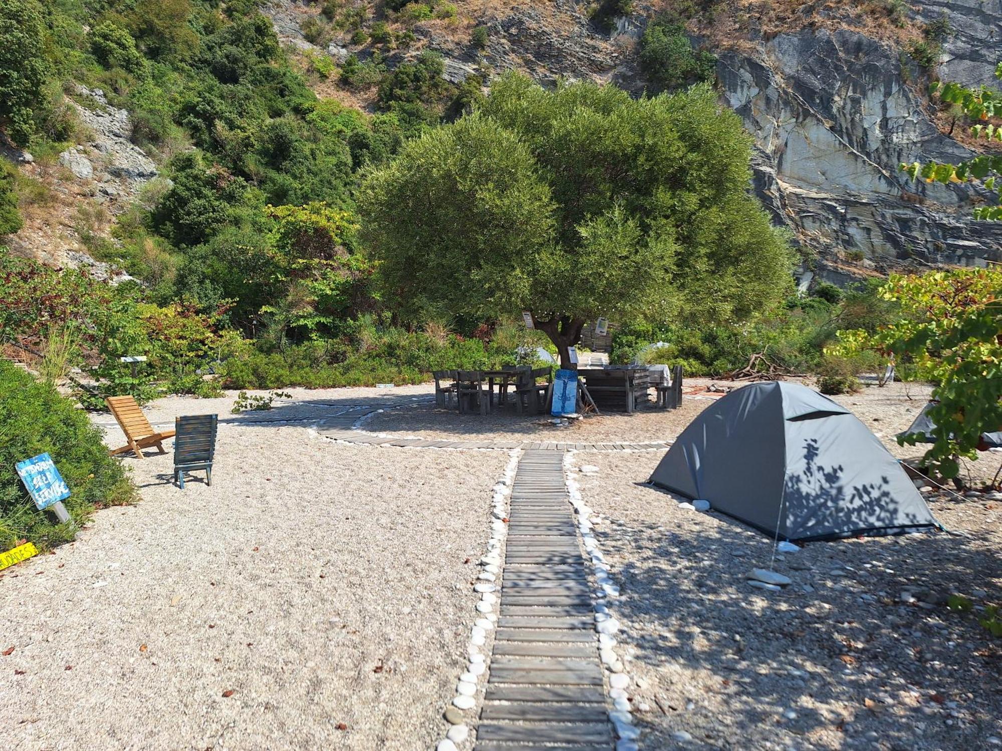 Lost Paradise Eco Camping Himare Exterior photo