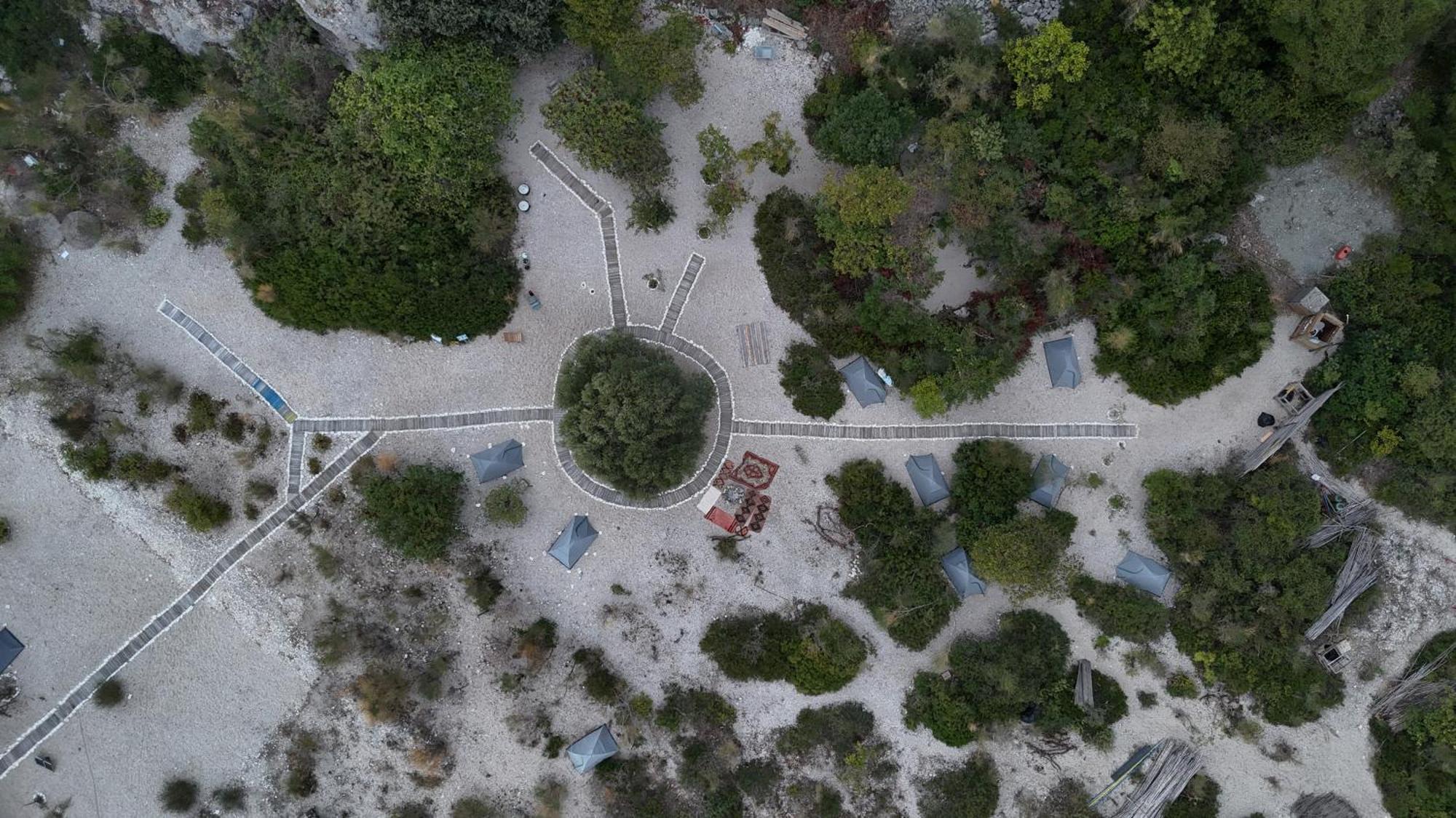 Lost Paradise Eco Camping Himare Exterior photo
