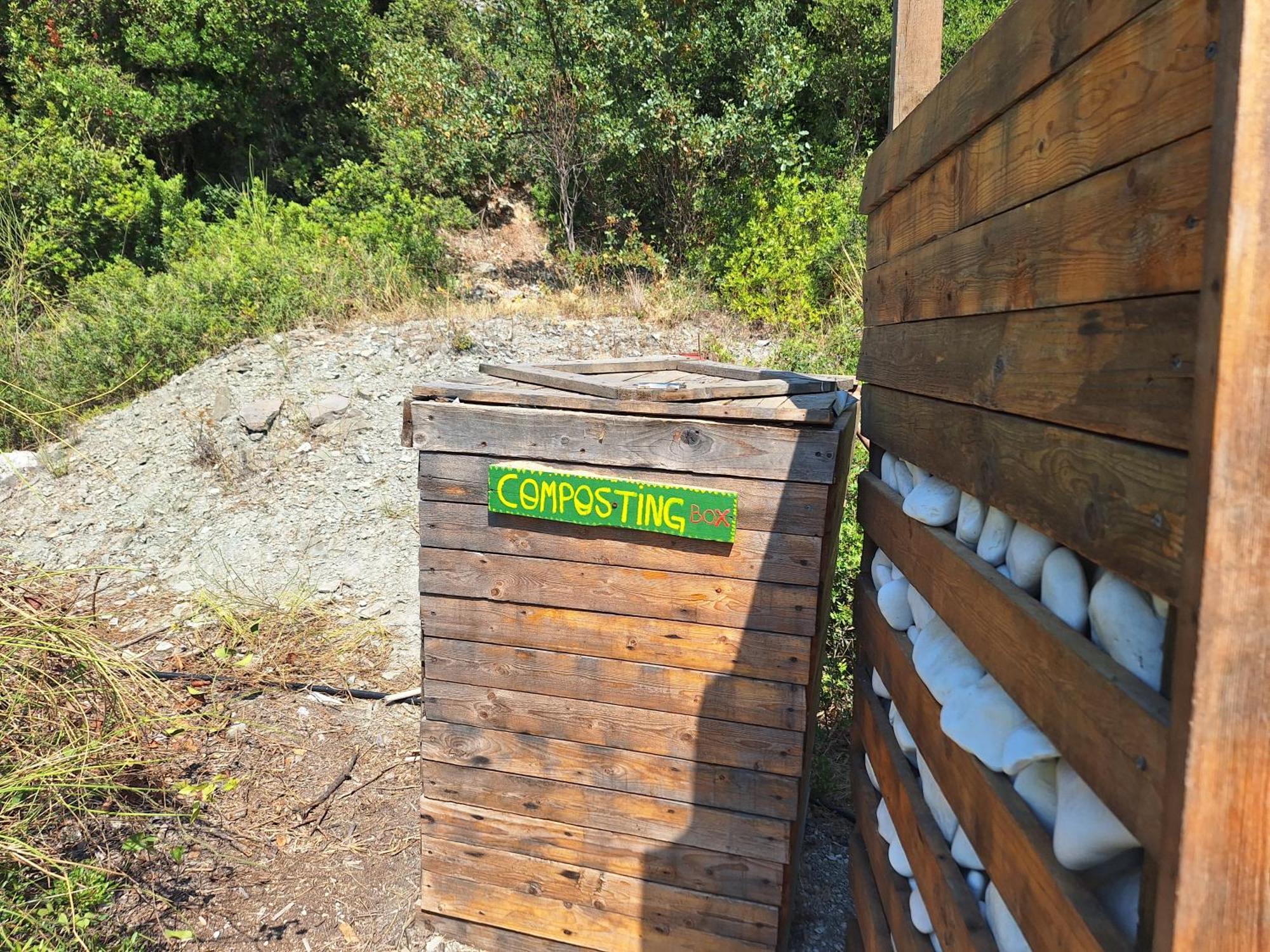 Lost Paradise Eco Camping Himare Exterior photo